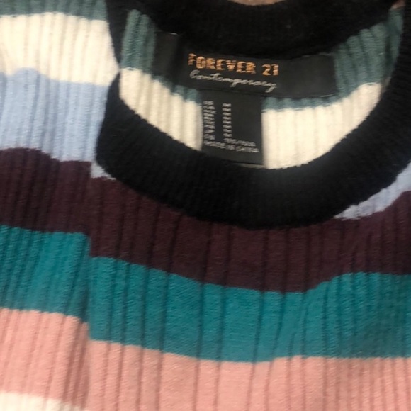 Stripped Bell Arm Top - Picture 3 of 3